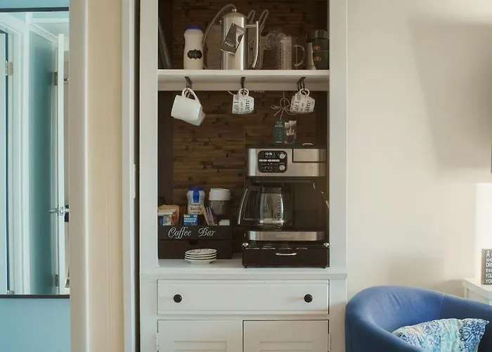 Apartment Bayfront Bliss Your Waterfront Getaway *