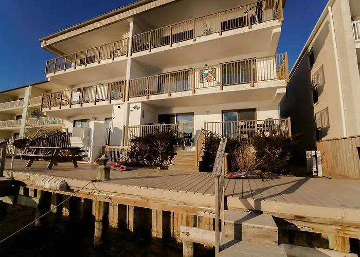 Bayfront Bliss Your Waterfront Getaway Apartment *