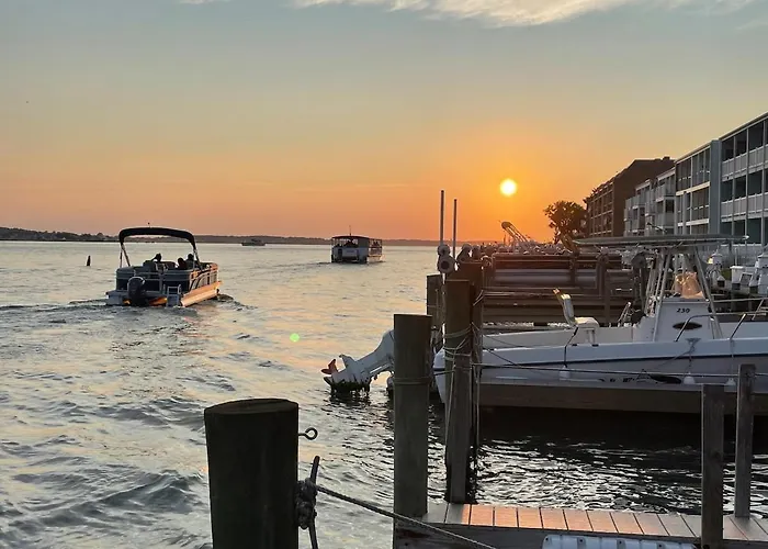 Bayfront Bliss Your Waterfront Getaway * Ocean City